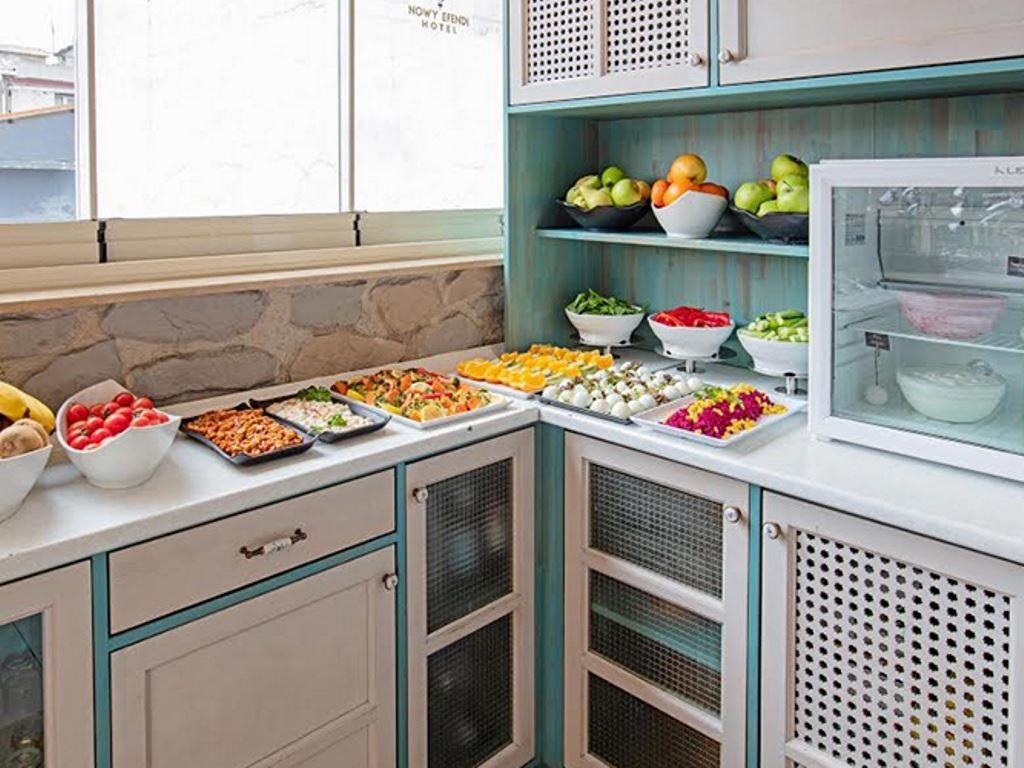 restaurants-breakfast-terrace