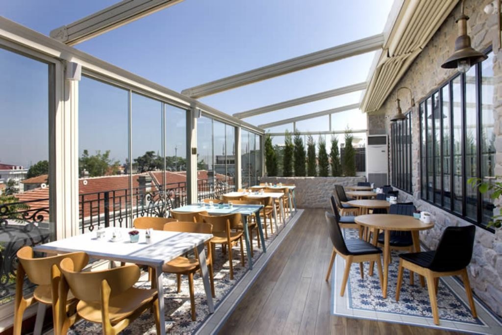 restaurants-breakfast-terrace