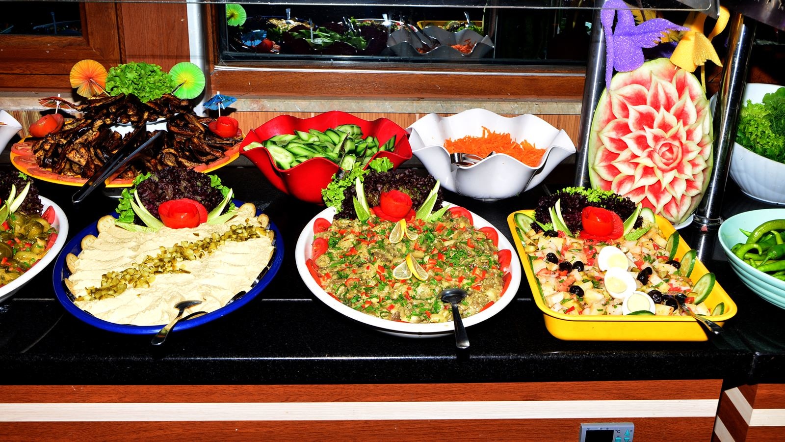 restaurants-restaurant