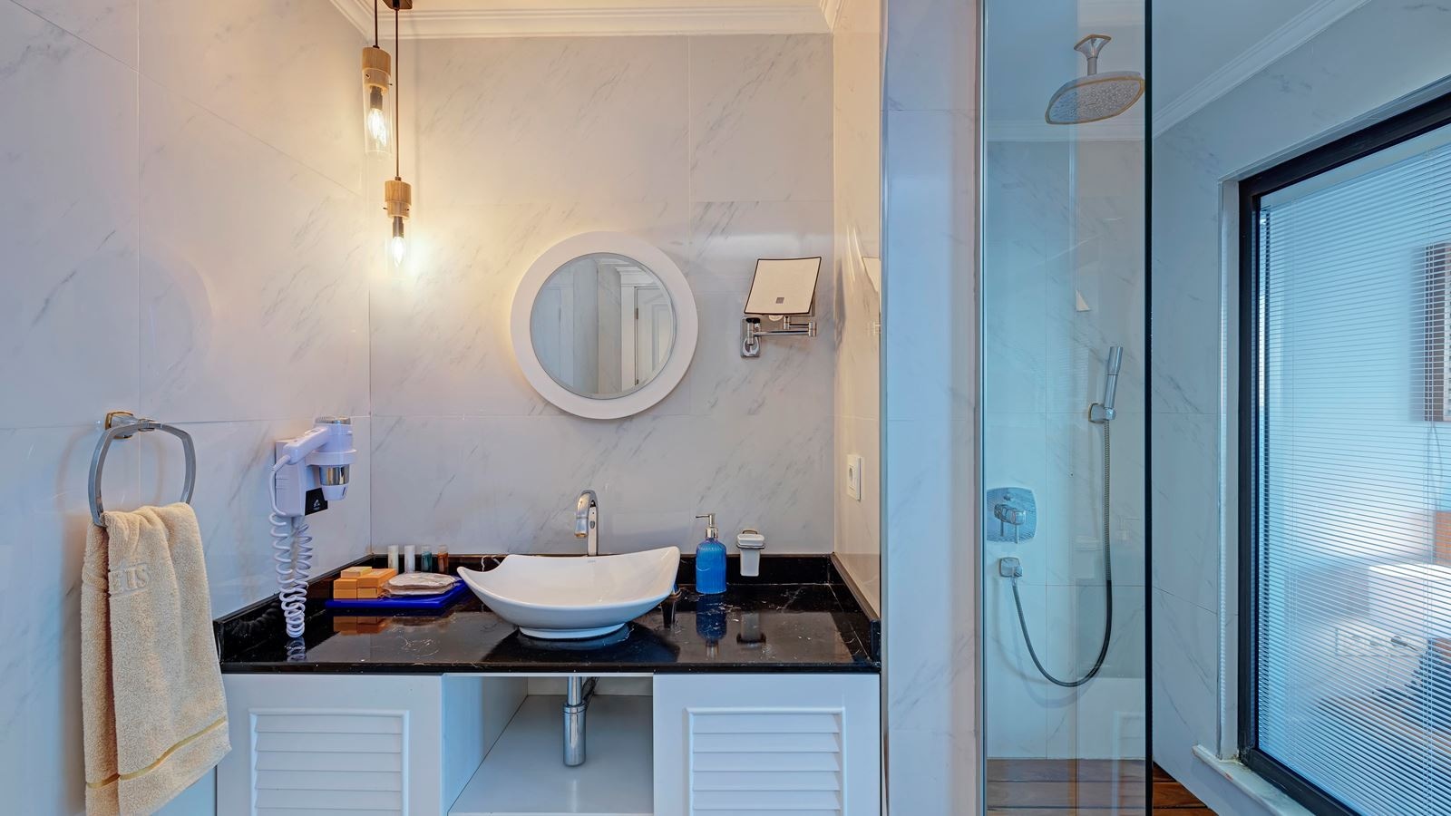 rooms-superior-room-sea-view