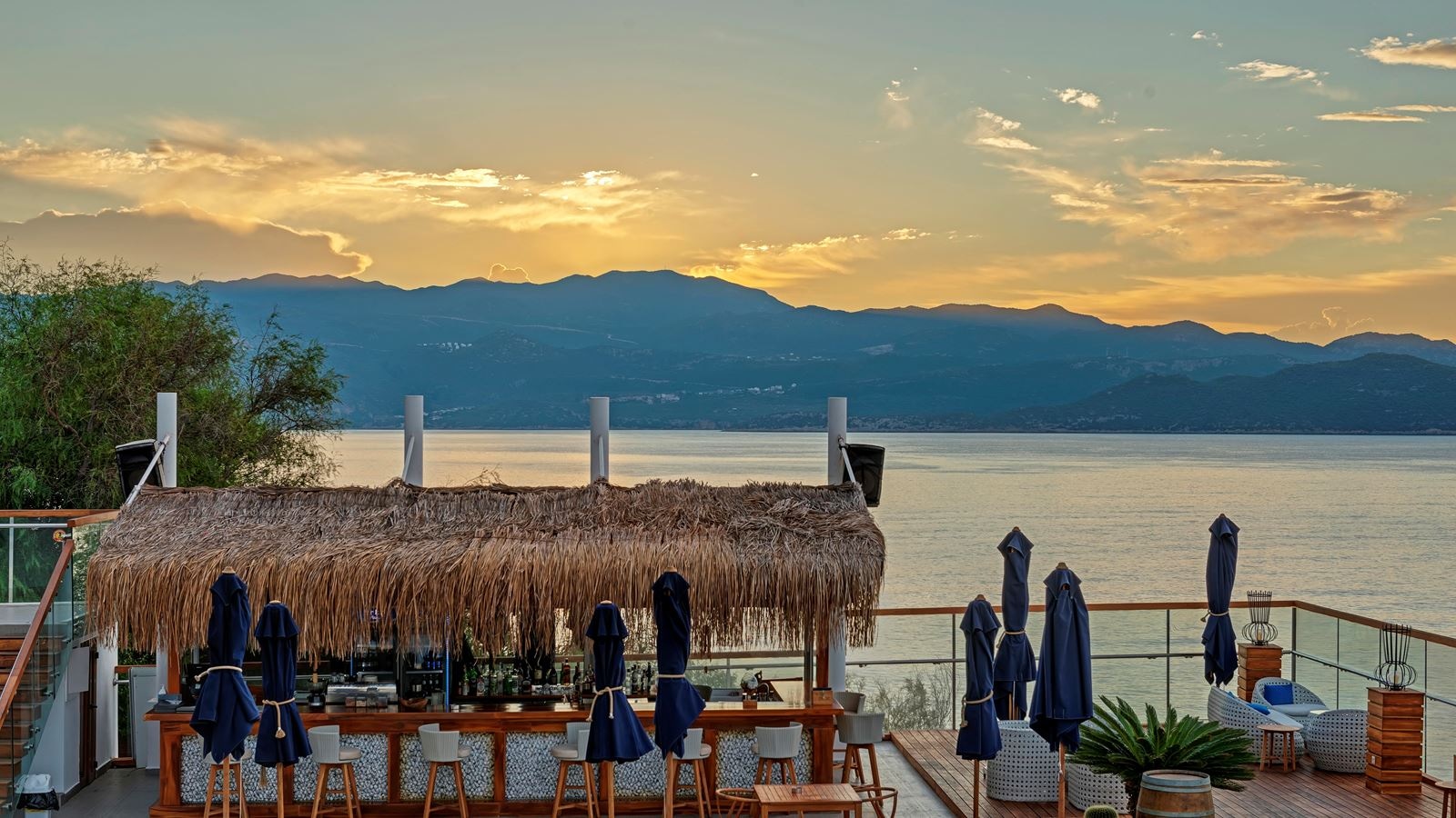 bars-meis-exclusive-beach-bar