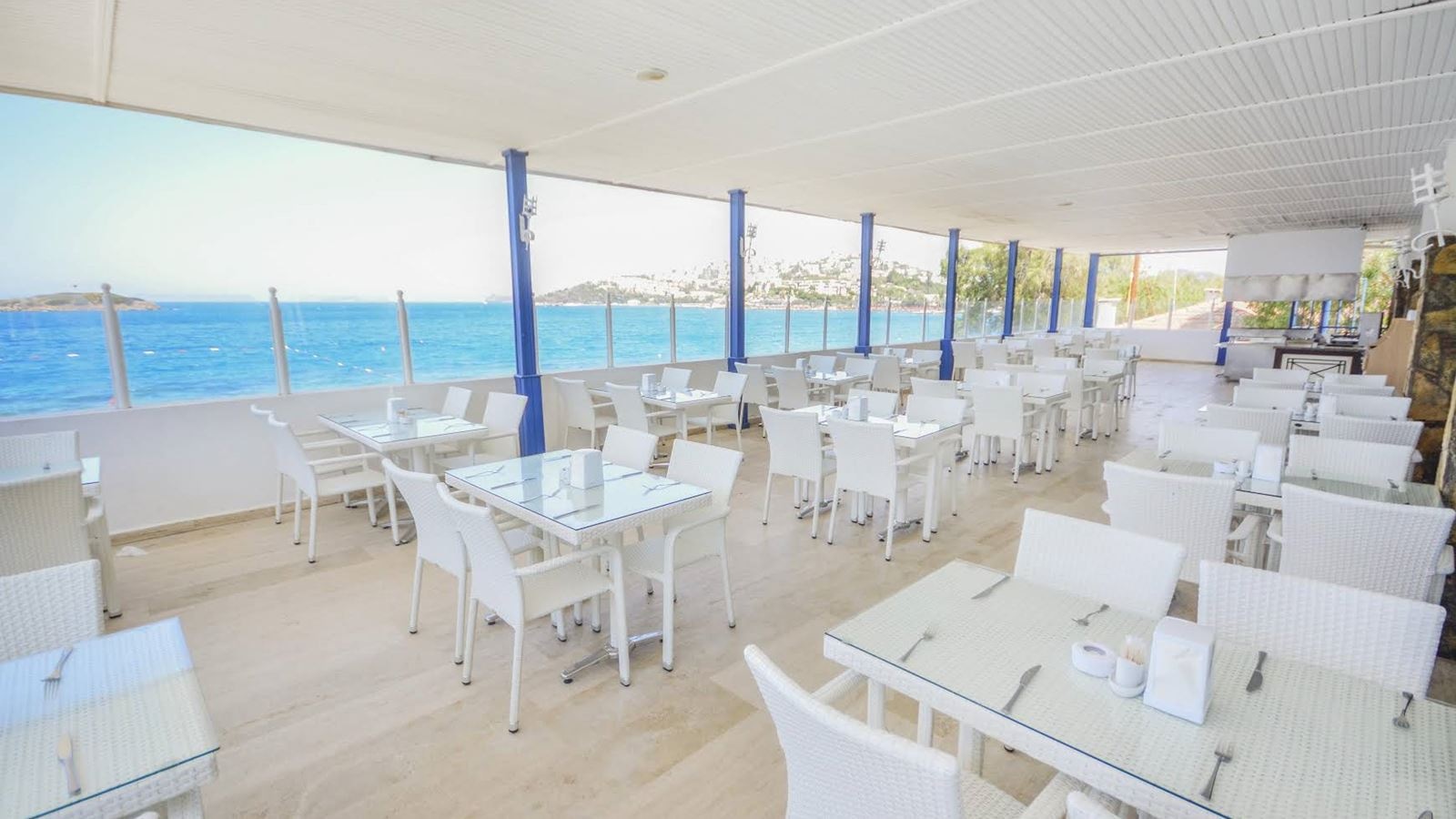 restaurants-restaurant