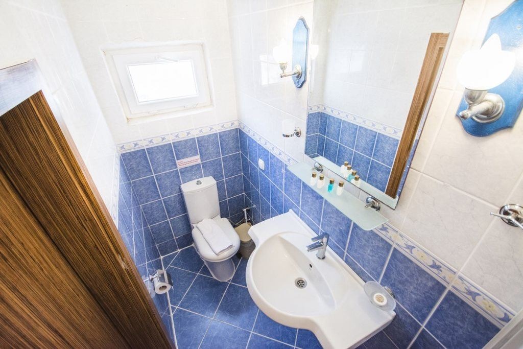 rooms-family-2-rooms-balcony-or-terrace