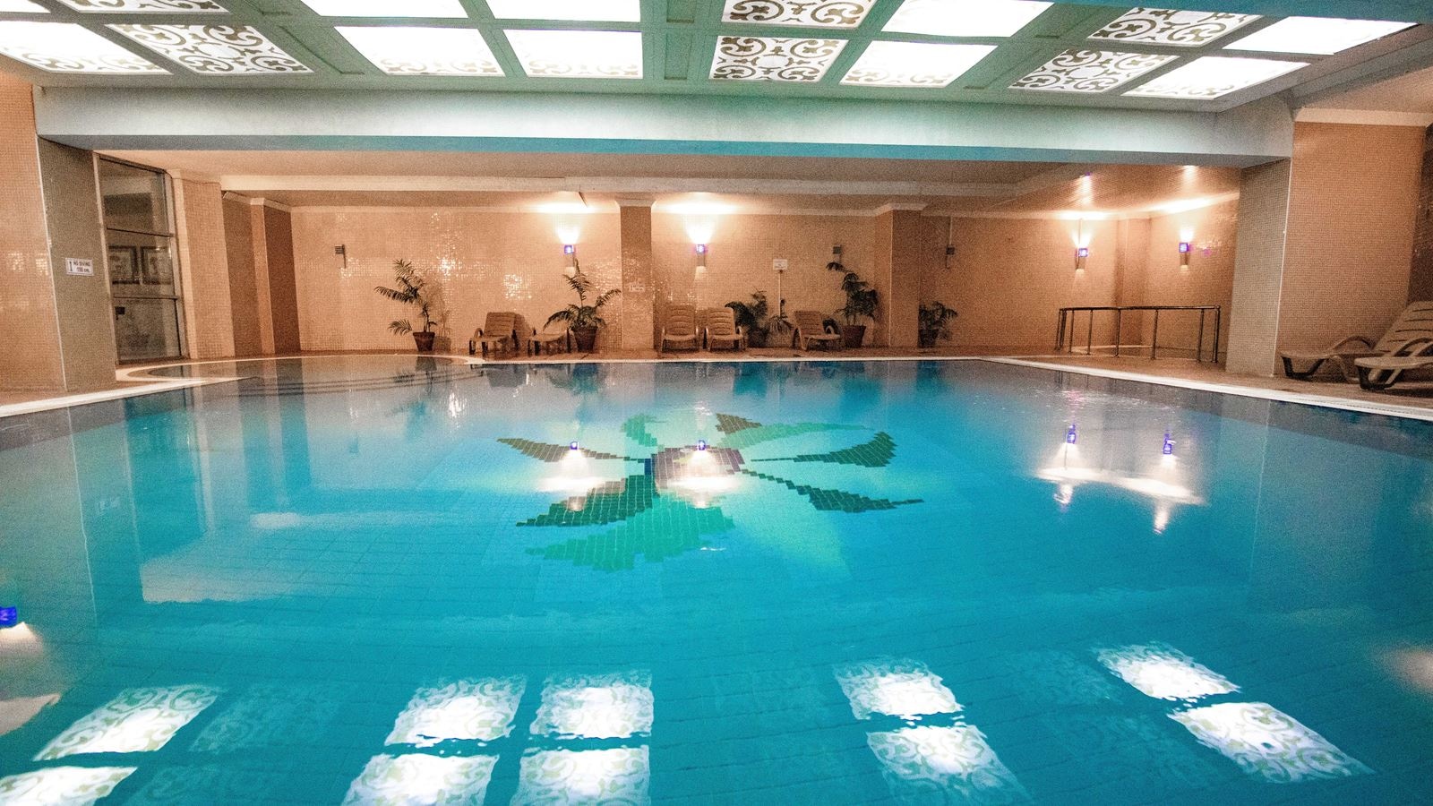 pools-indoor-pool