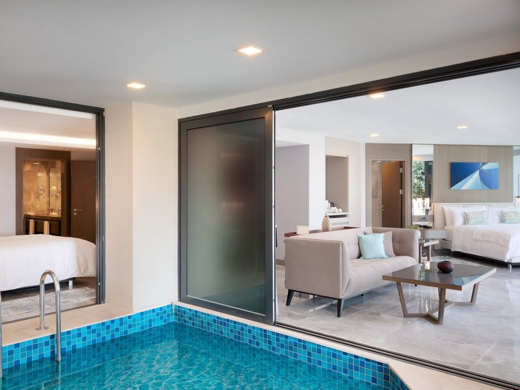 rooms-indoor-grand-pool-suite-2-bedroom