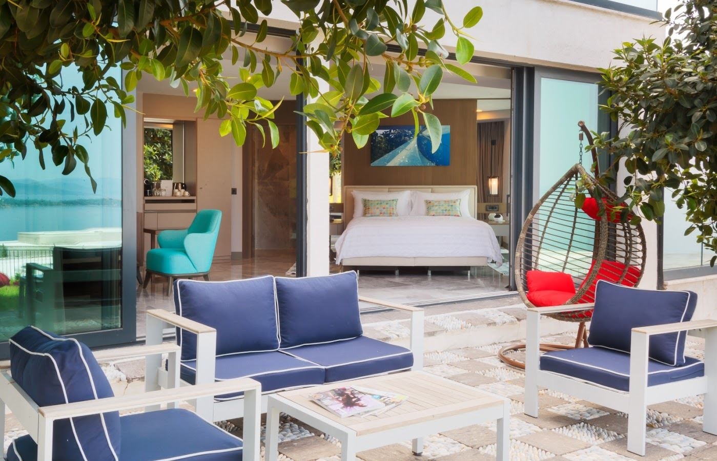 rooms-indoor-grand-pool-suite-2-bedroom