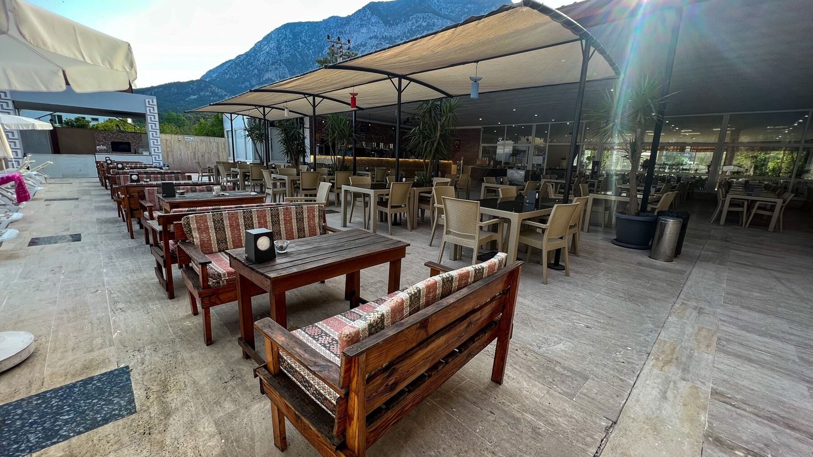 restaurants-restaurants