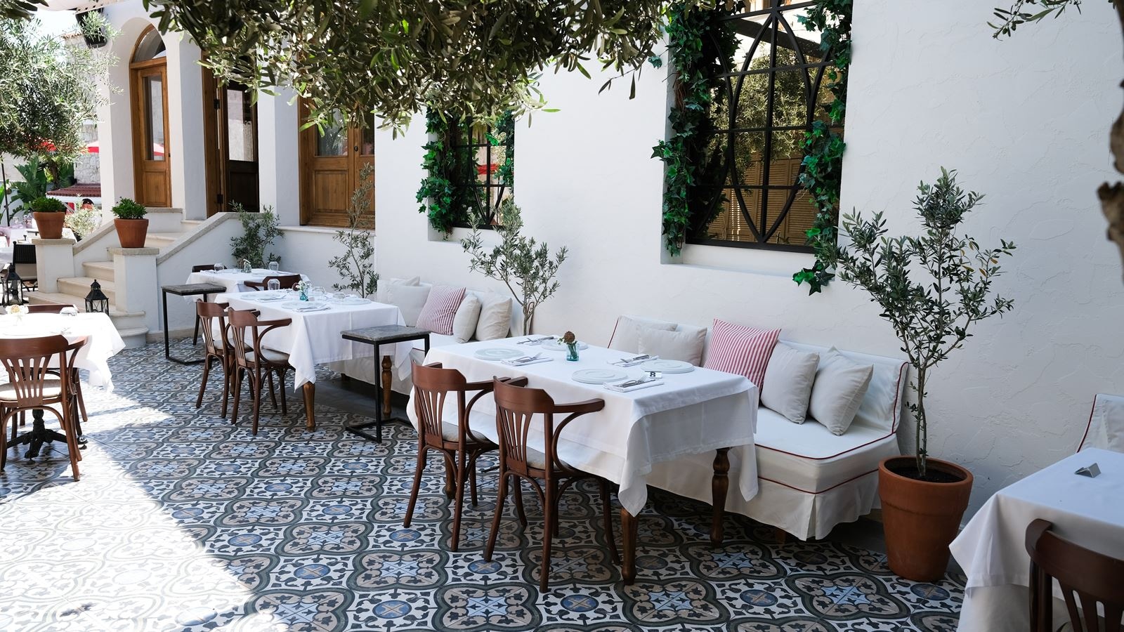 restaurants-sota-alacati