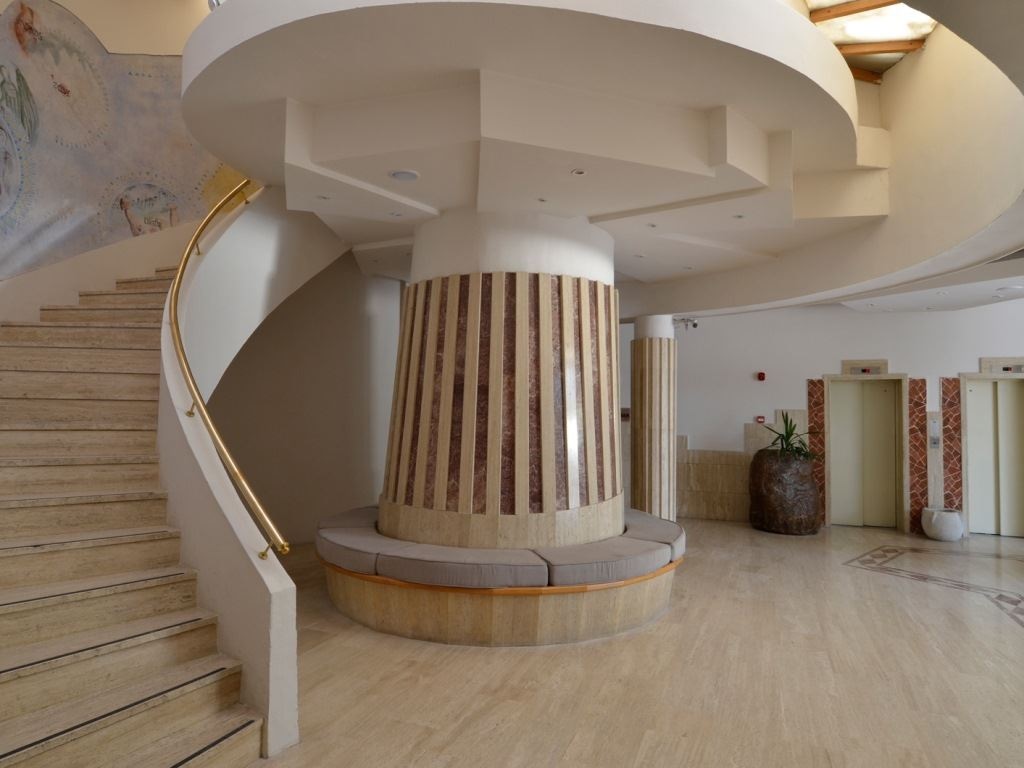 general-main-building