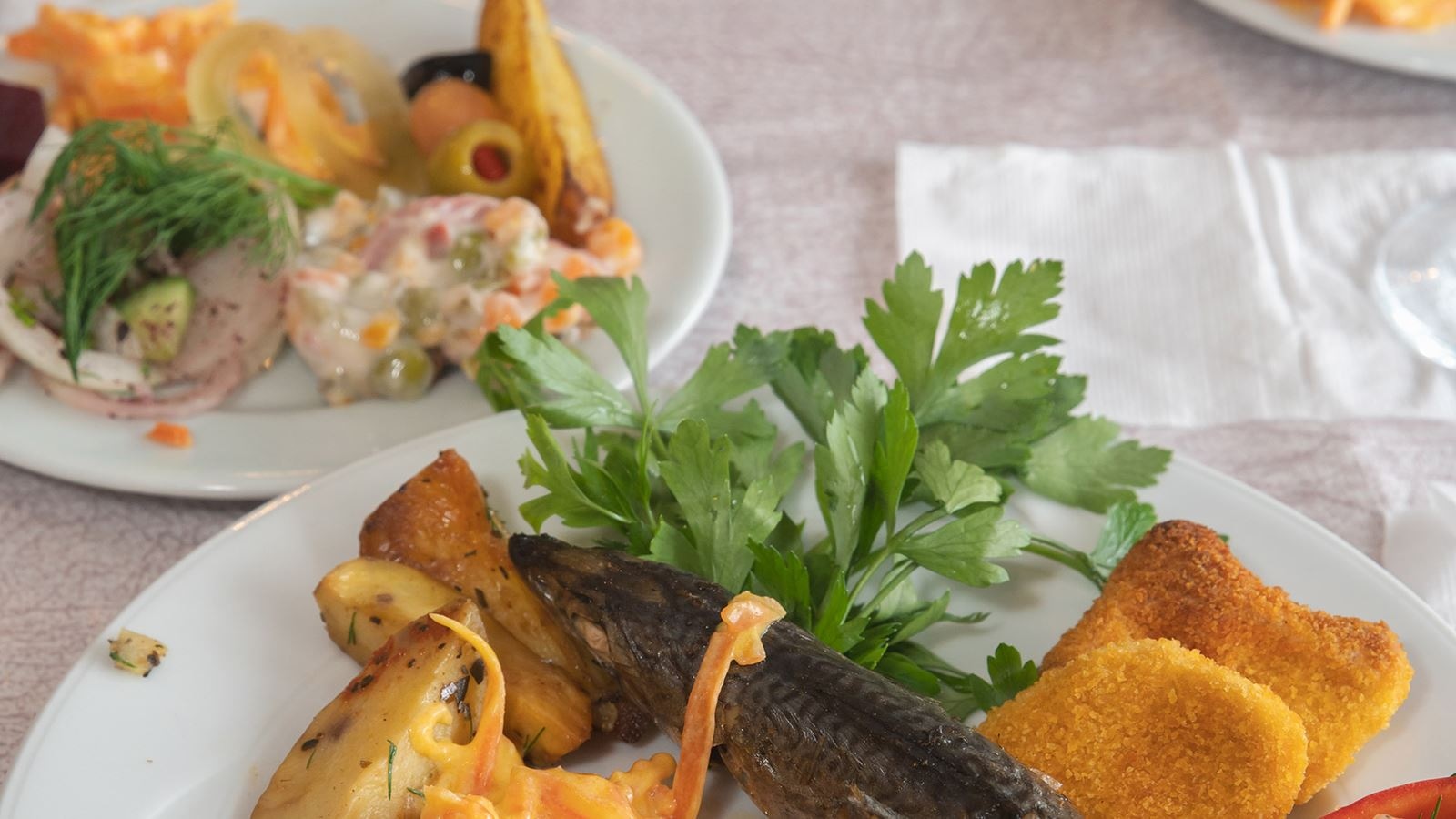 restaurants-main-restourant