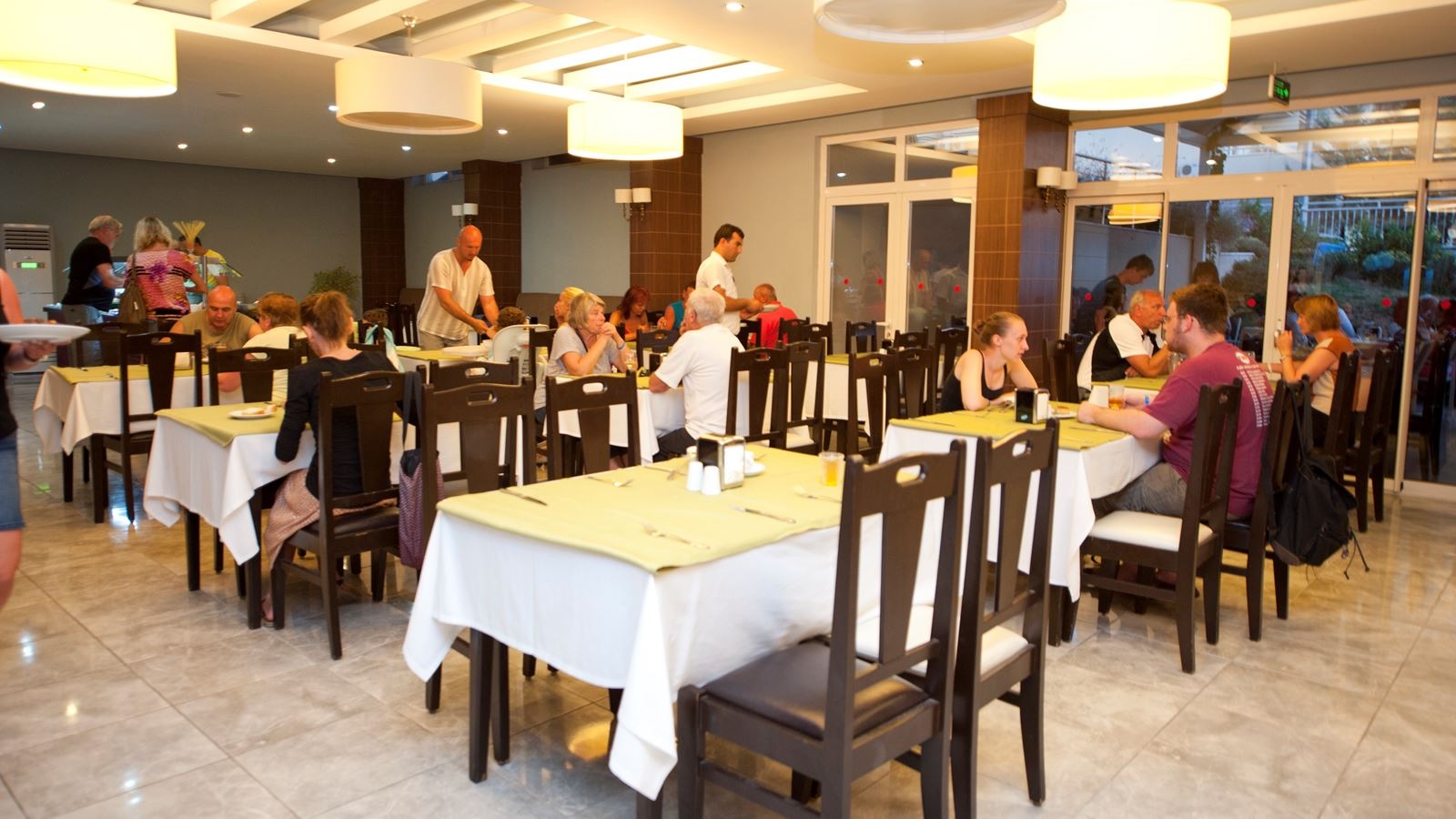 restaurants-main-restaurant