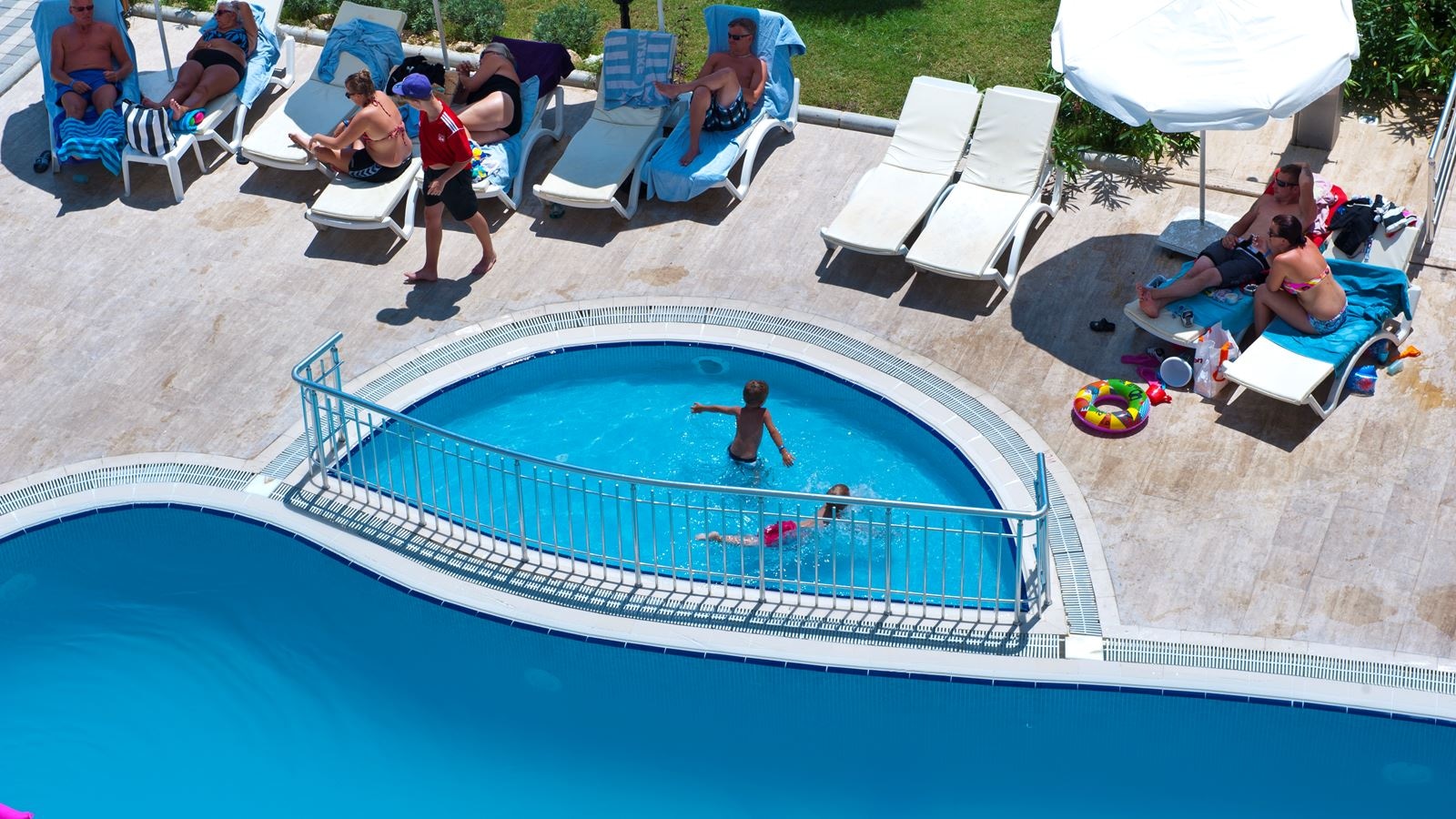 pools-outdoor--indoor-childrens-pool