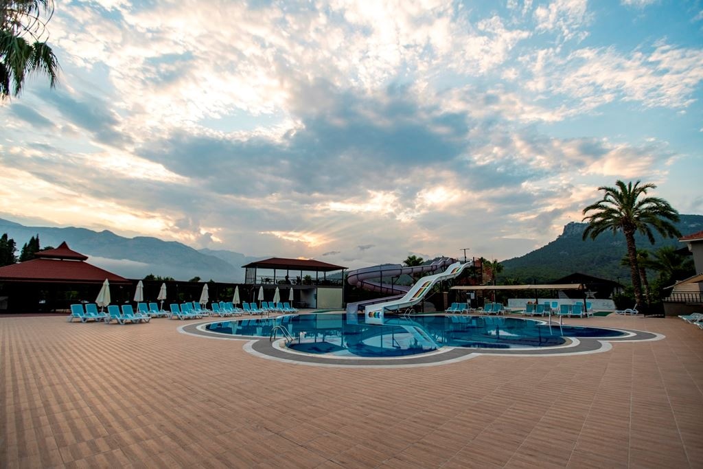 water-park-water-park