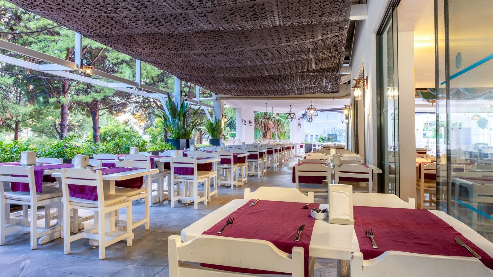 restaurants-main-restaurant