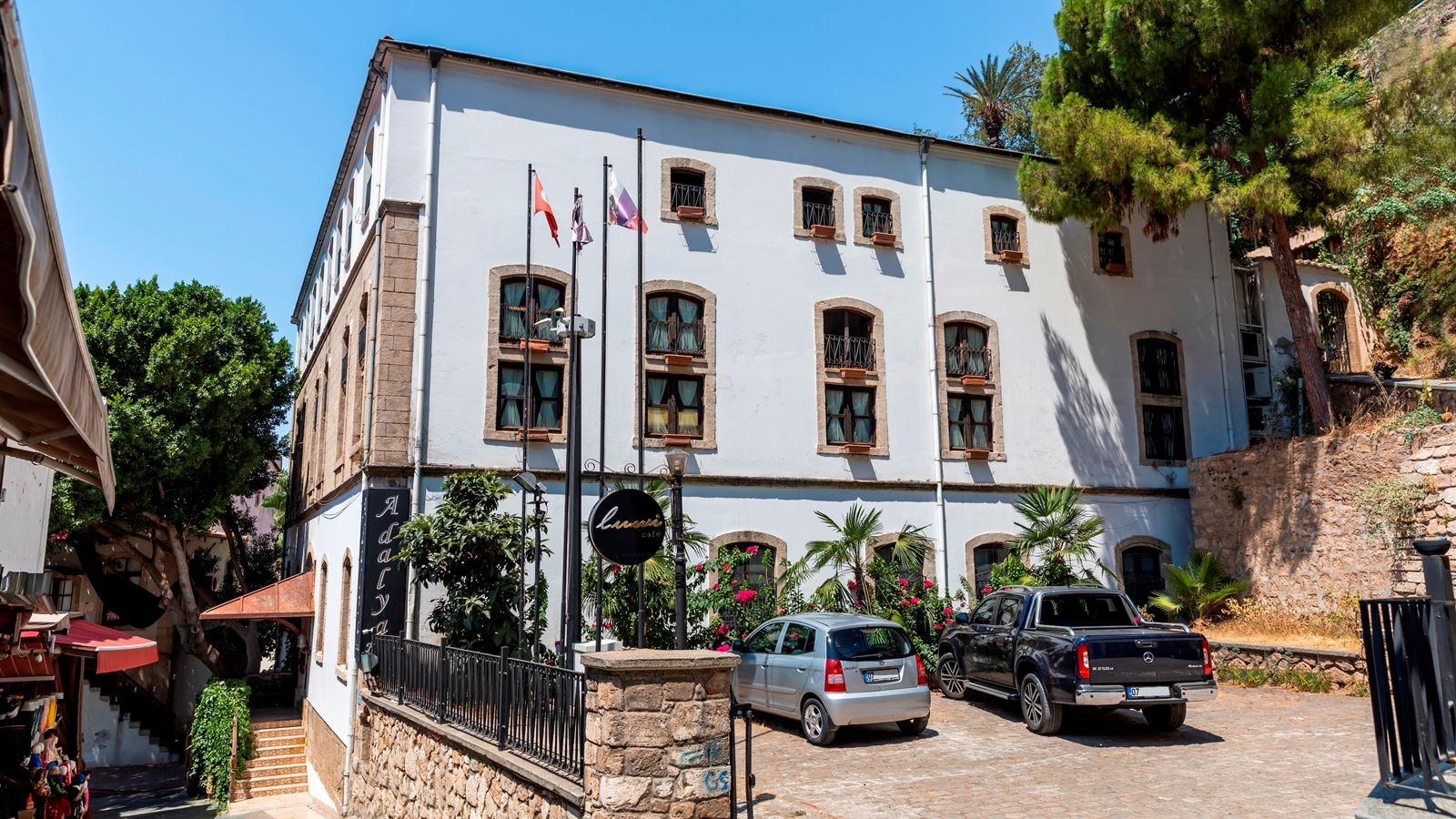 general-main-building