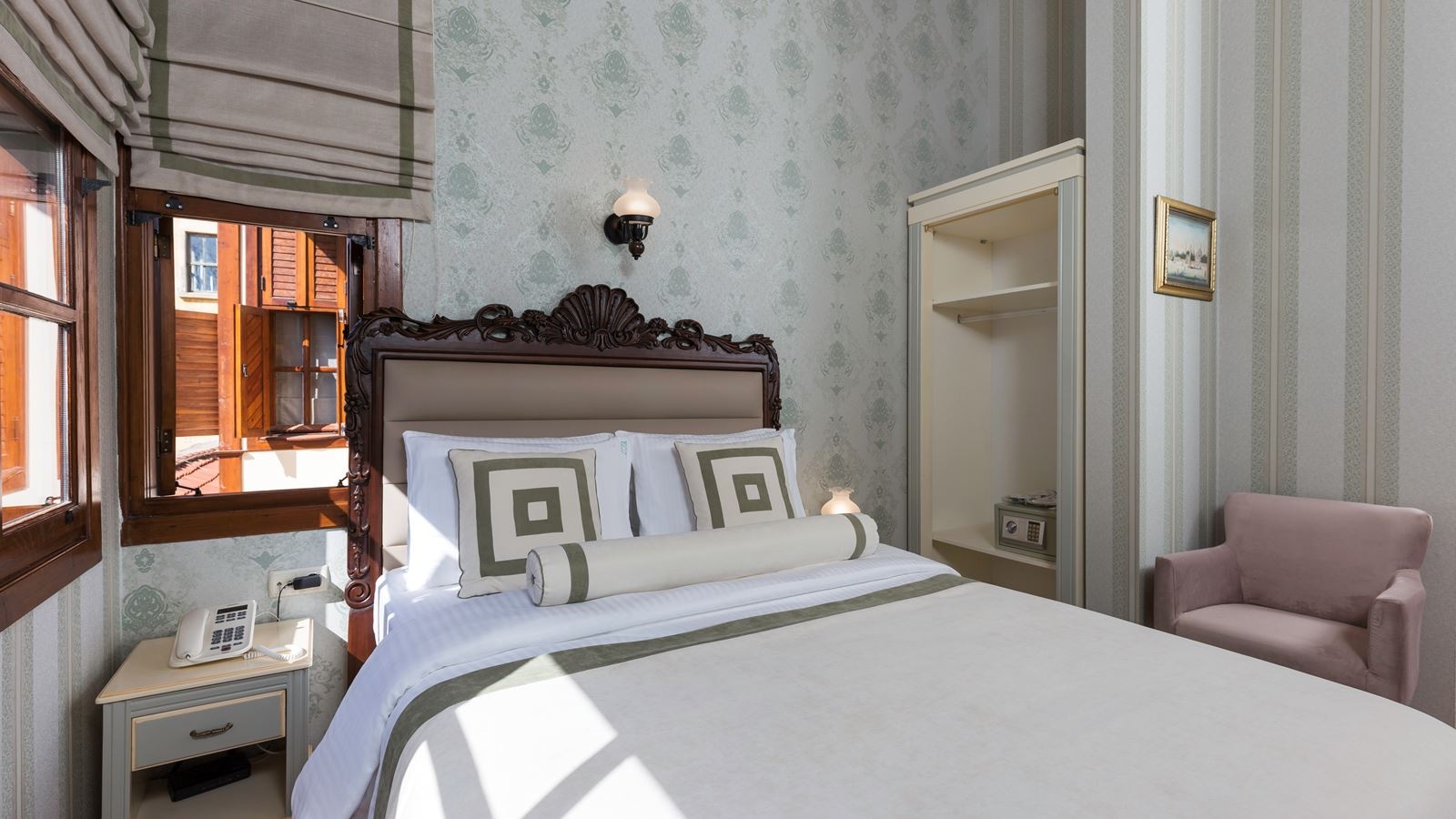 rooms-superior-dbl-room