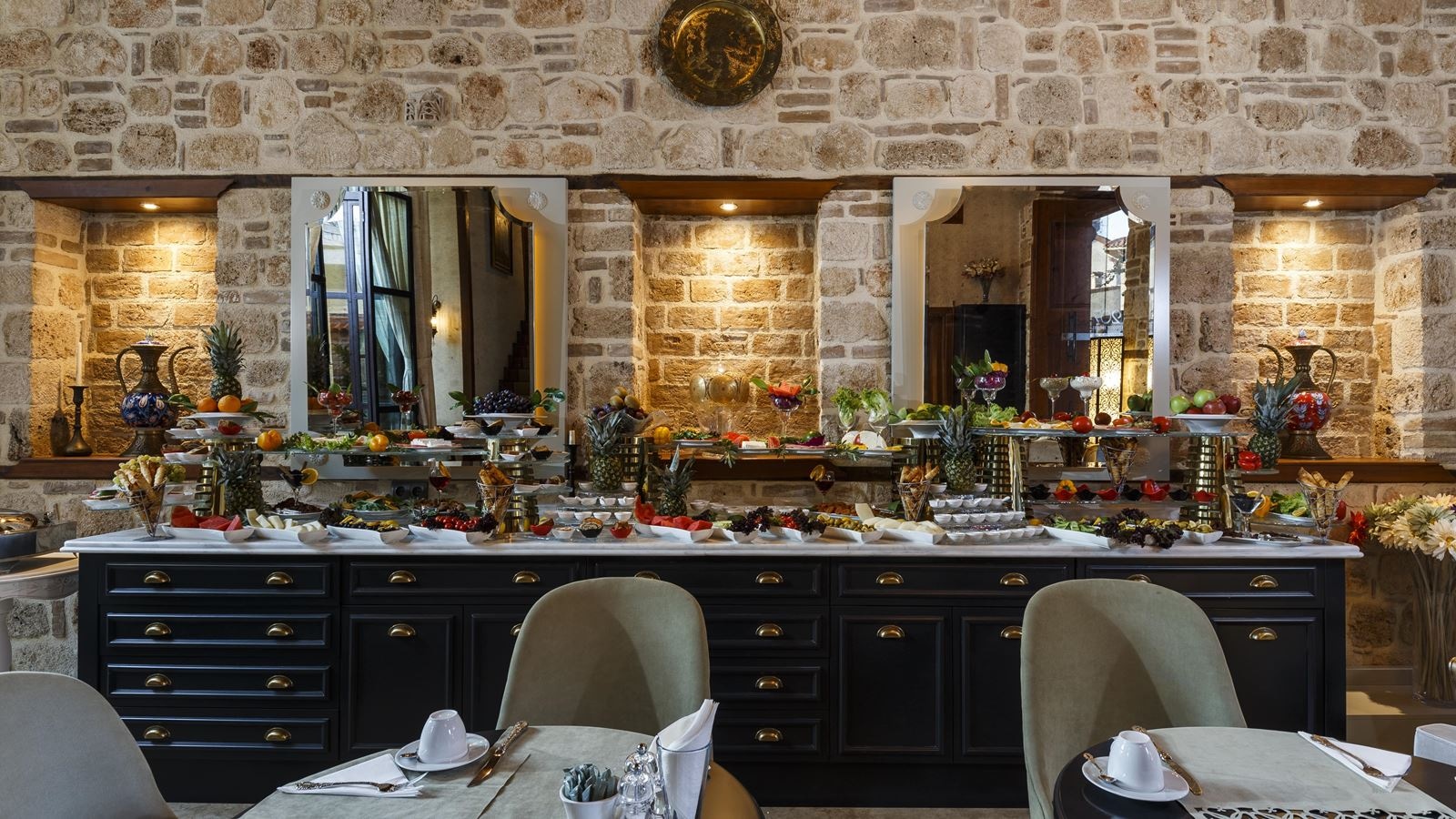 restaurants-main-restourant