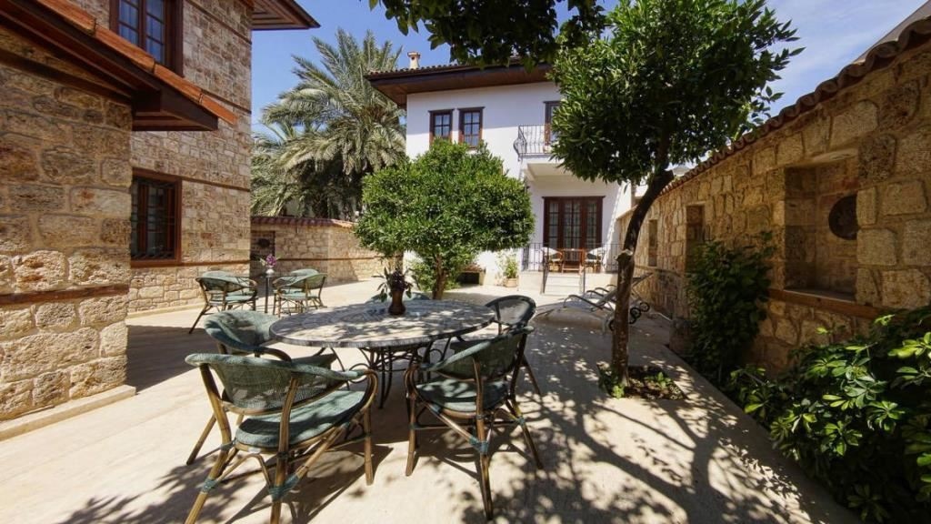 general-main-building