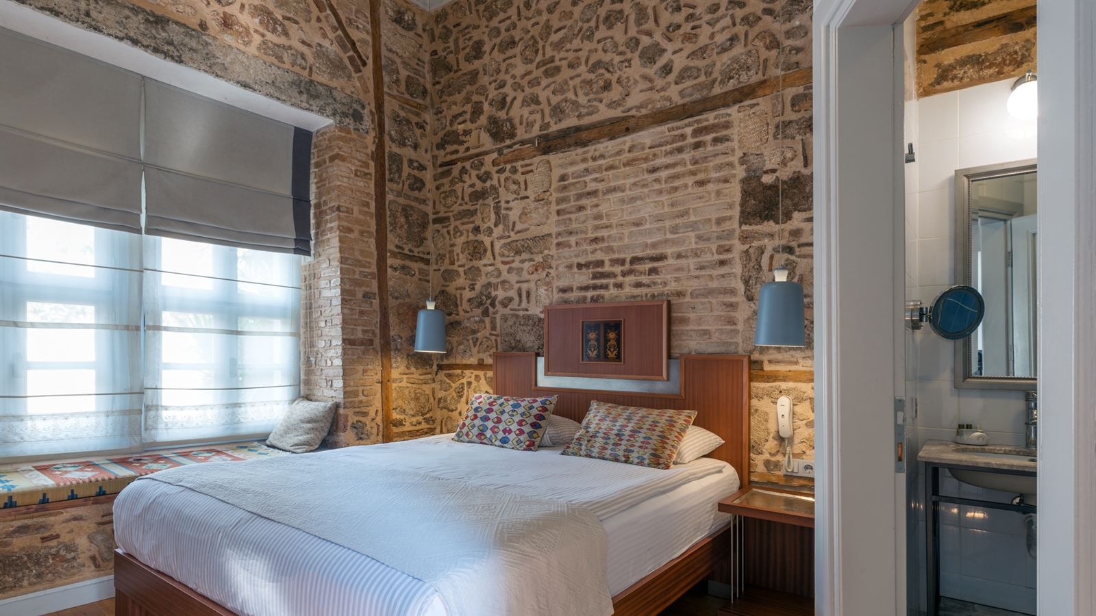 rooms-standard-room-without-balcony