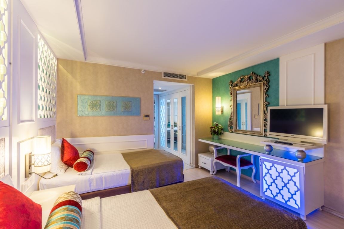 rooms-aile-odasi-deniz-manzarali