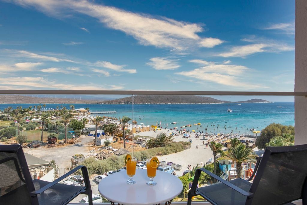 rooms-family-two-bedroom