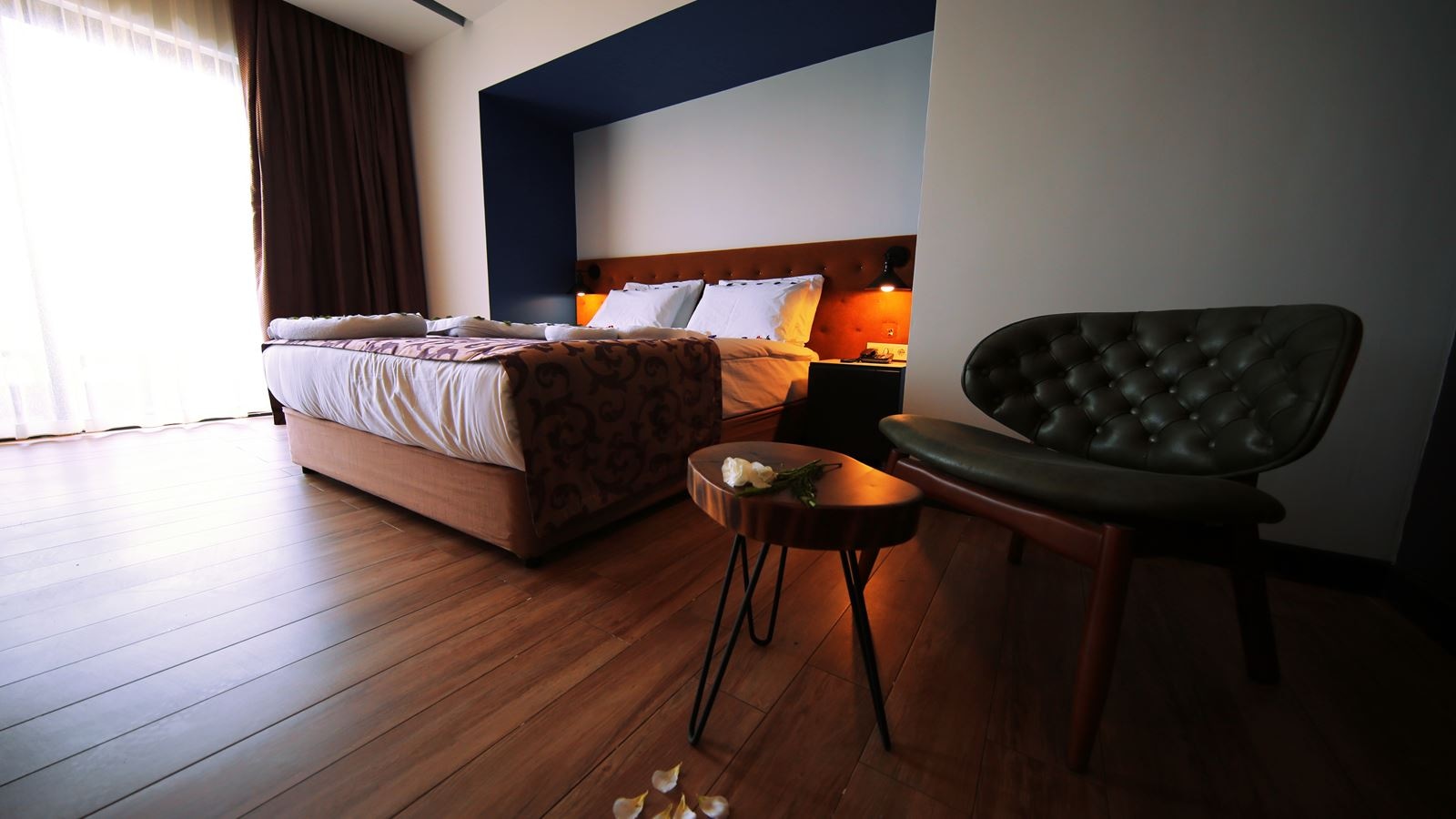 rooms-standard-room-side-sea-view