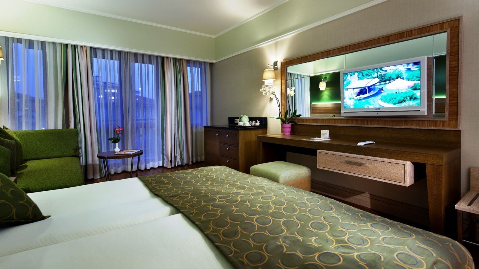 rooms-standart-room-land-view