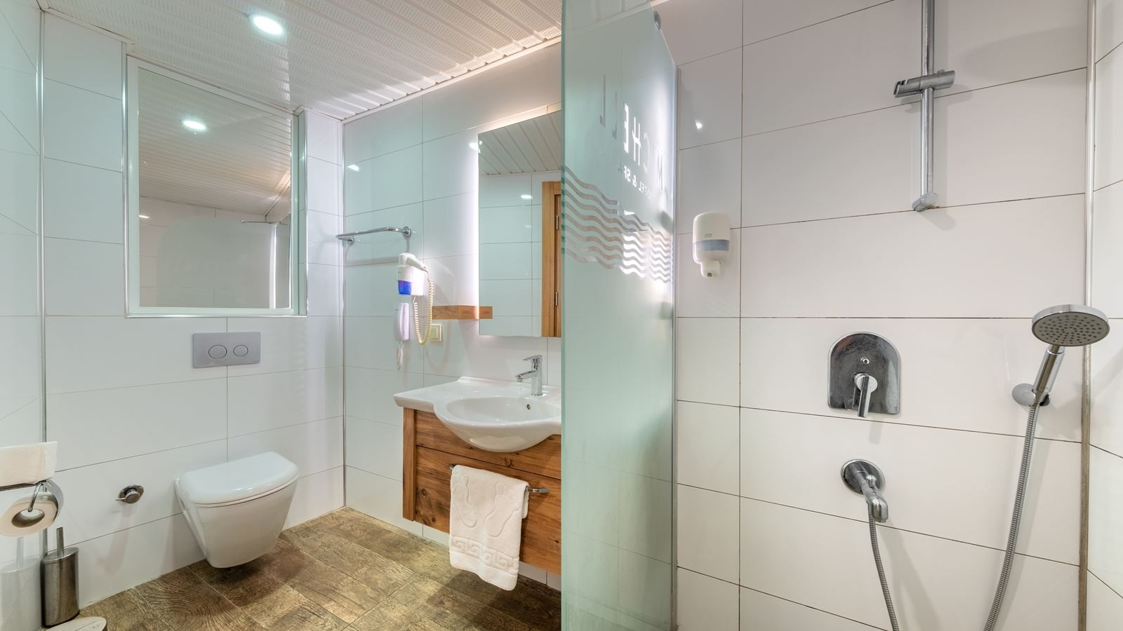 rooms-standard-room-land-view