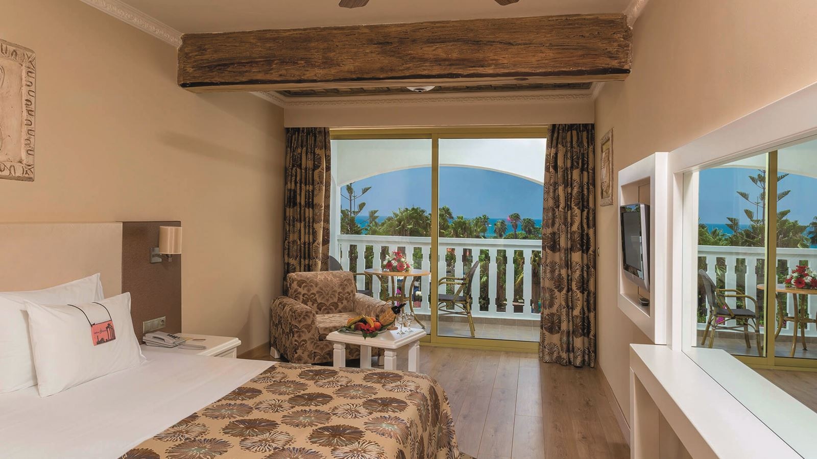 rooms-standard-sea-view-with-balcony