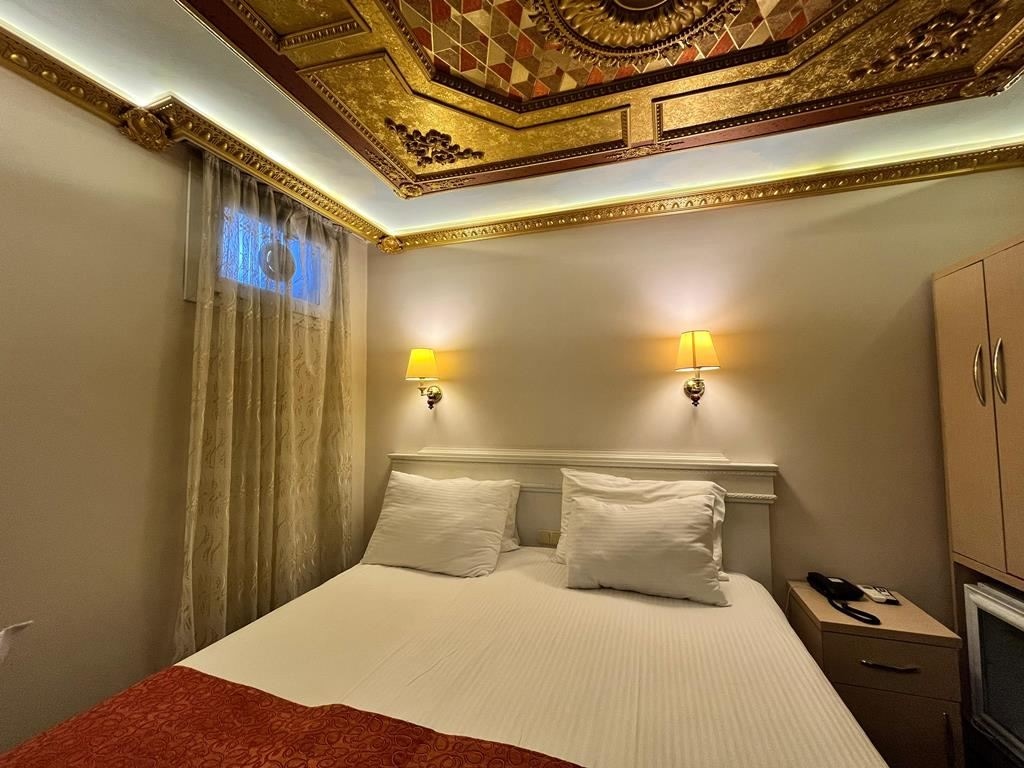 rooms-economy-room-double-or-twin