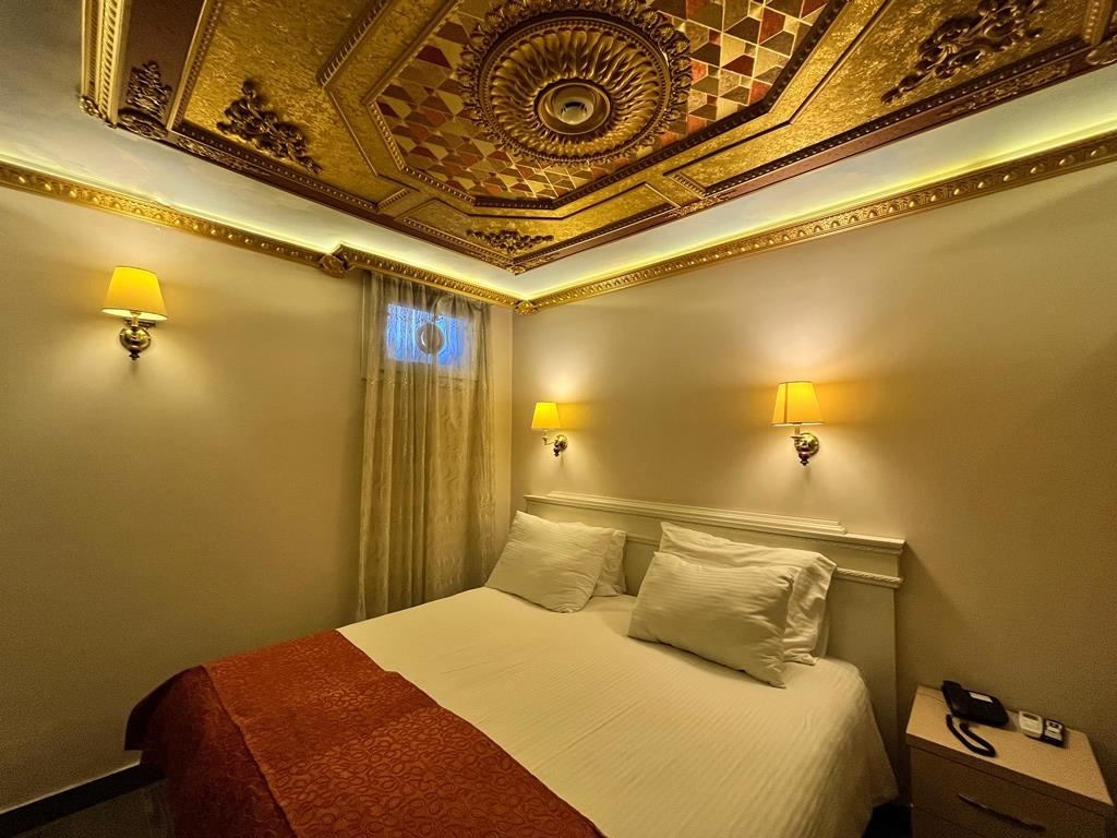 rooms-economy-room-double-or-twin