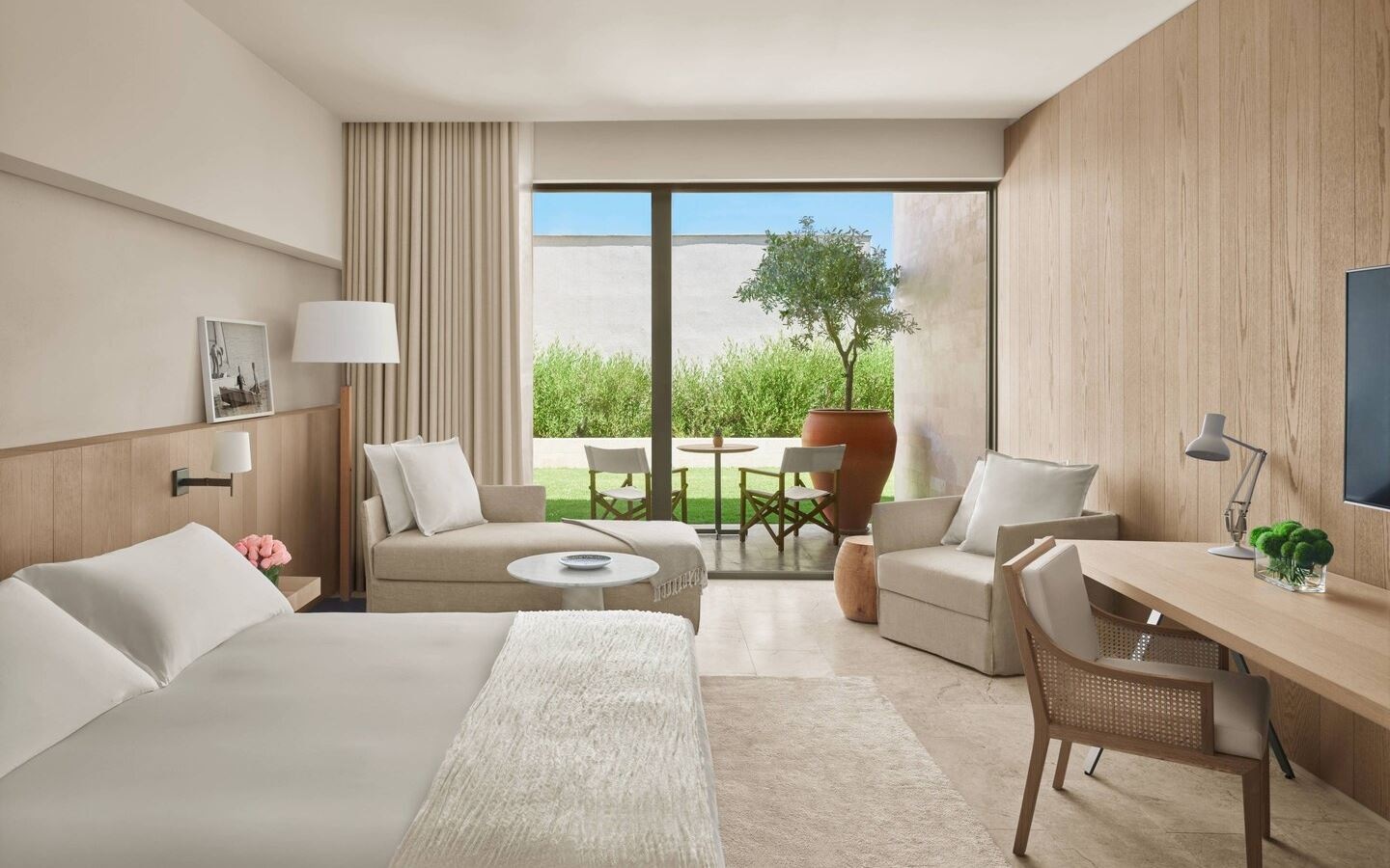 rooms-deluxe-garden-view-room