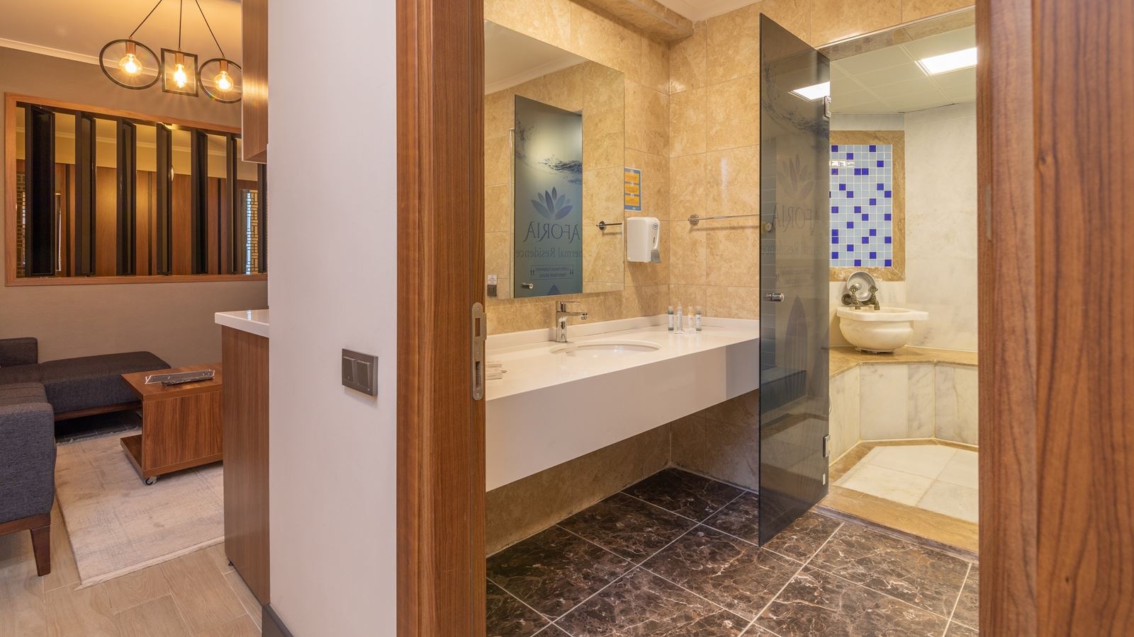 rooms-studio-corner-oda