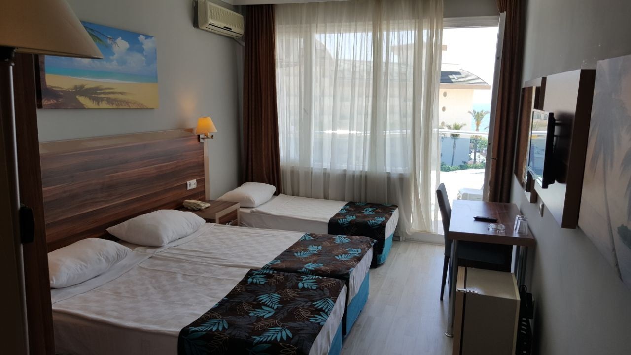 rooms-standart-room-bankbed