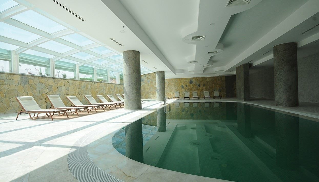 pools-indoor-pool