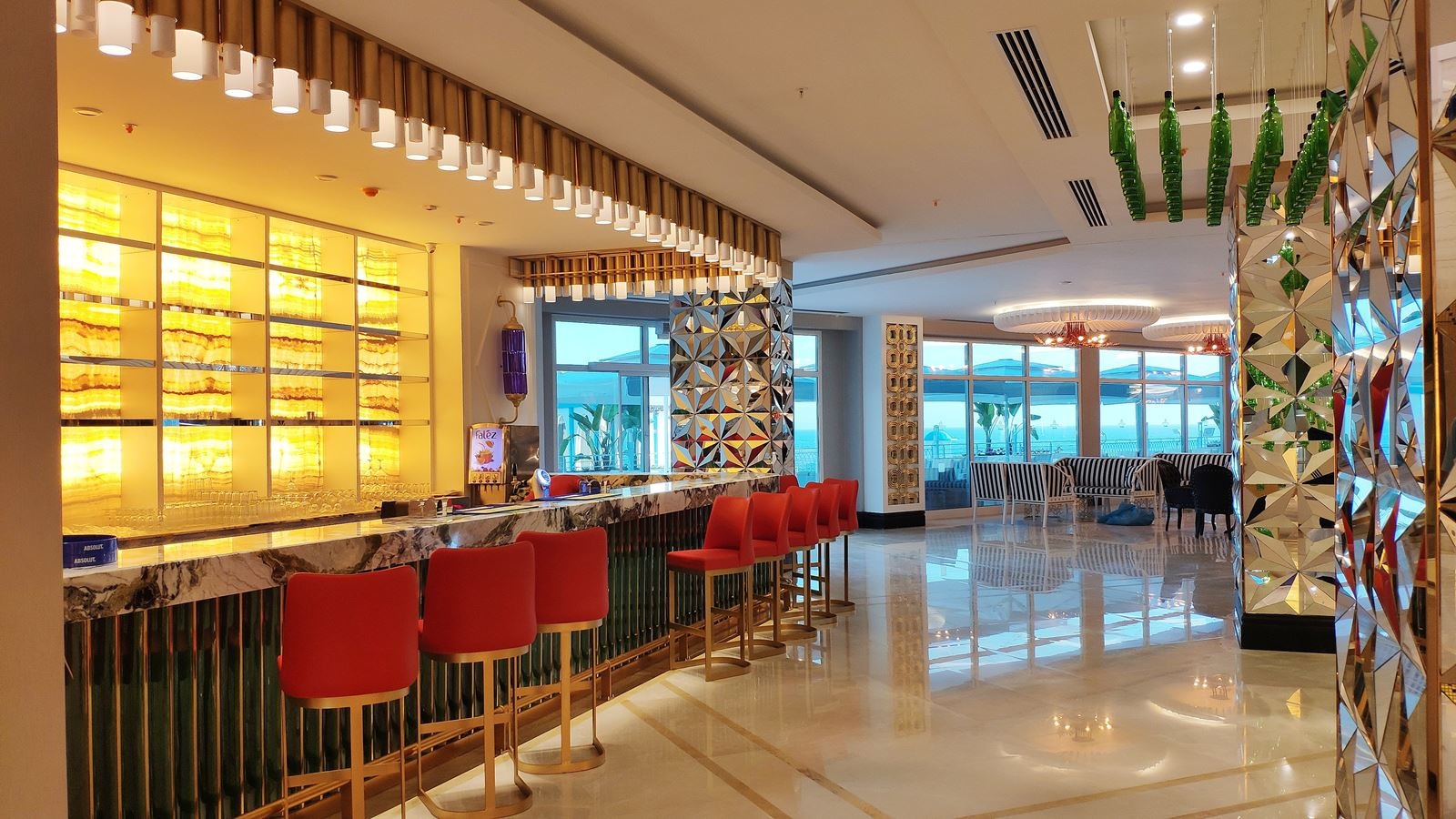 bars-lobby-bar