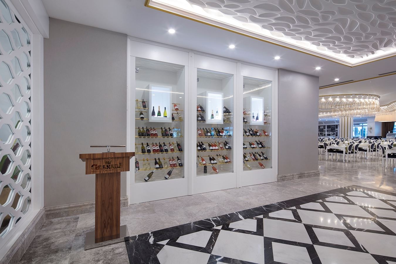 restaurants-la-carde-main-restaurant