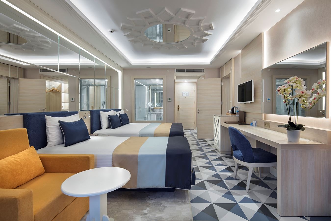 rooms-room-standard-land-view