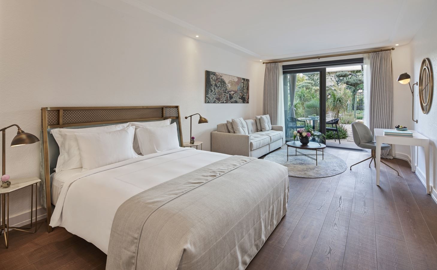 rooms-comfort-premium-room-garden-terrace