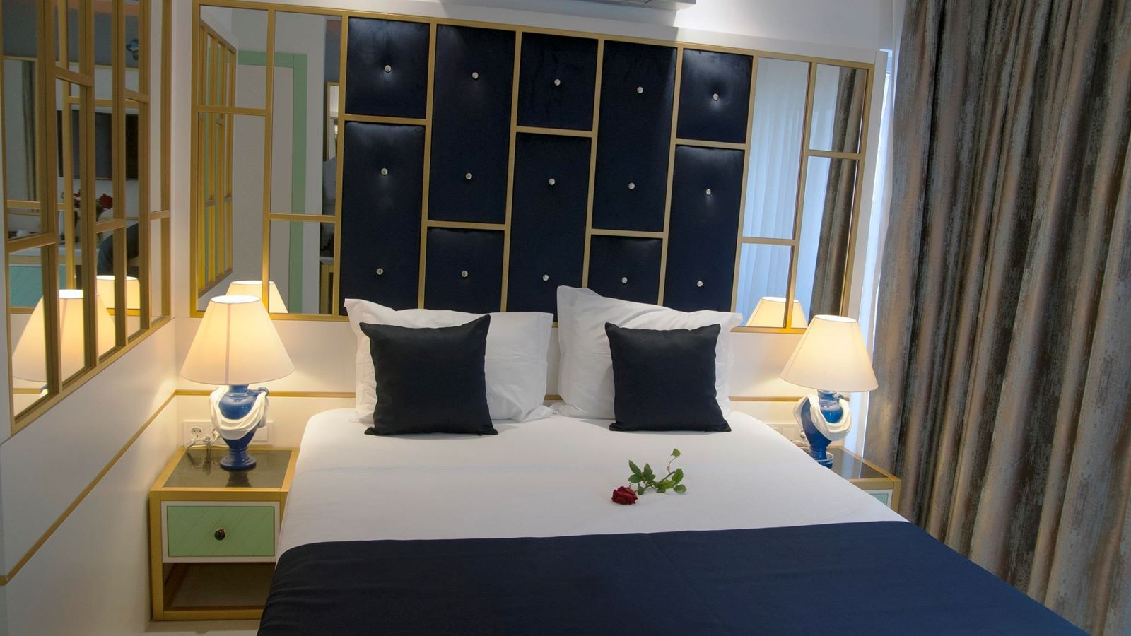 rooms-deluxe-land-view-room