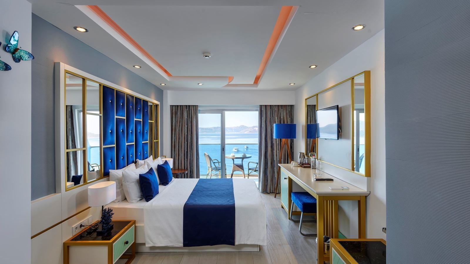 rooms-deluxe-sea-view-room