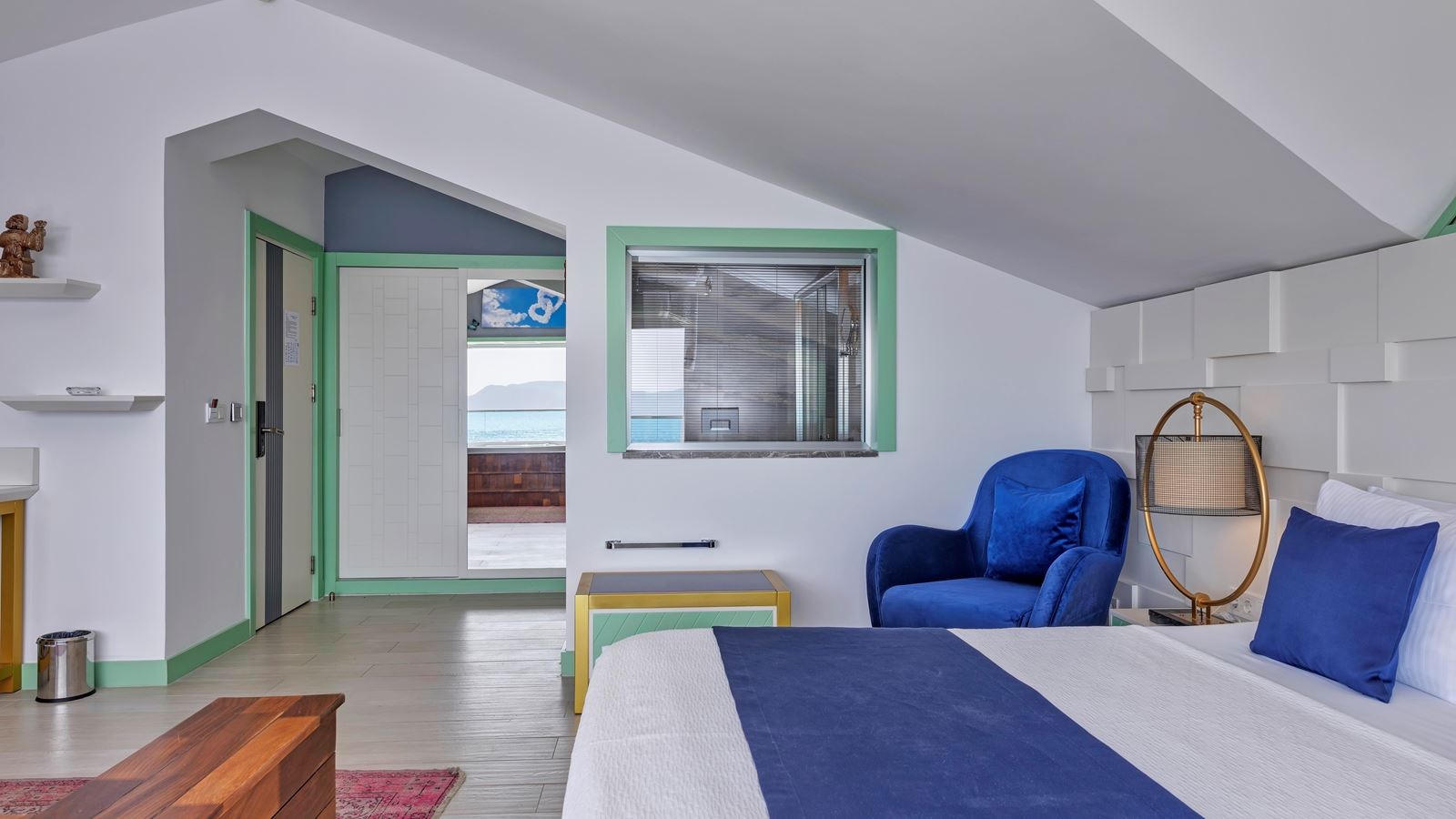 rooms-honeymoon-suite