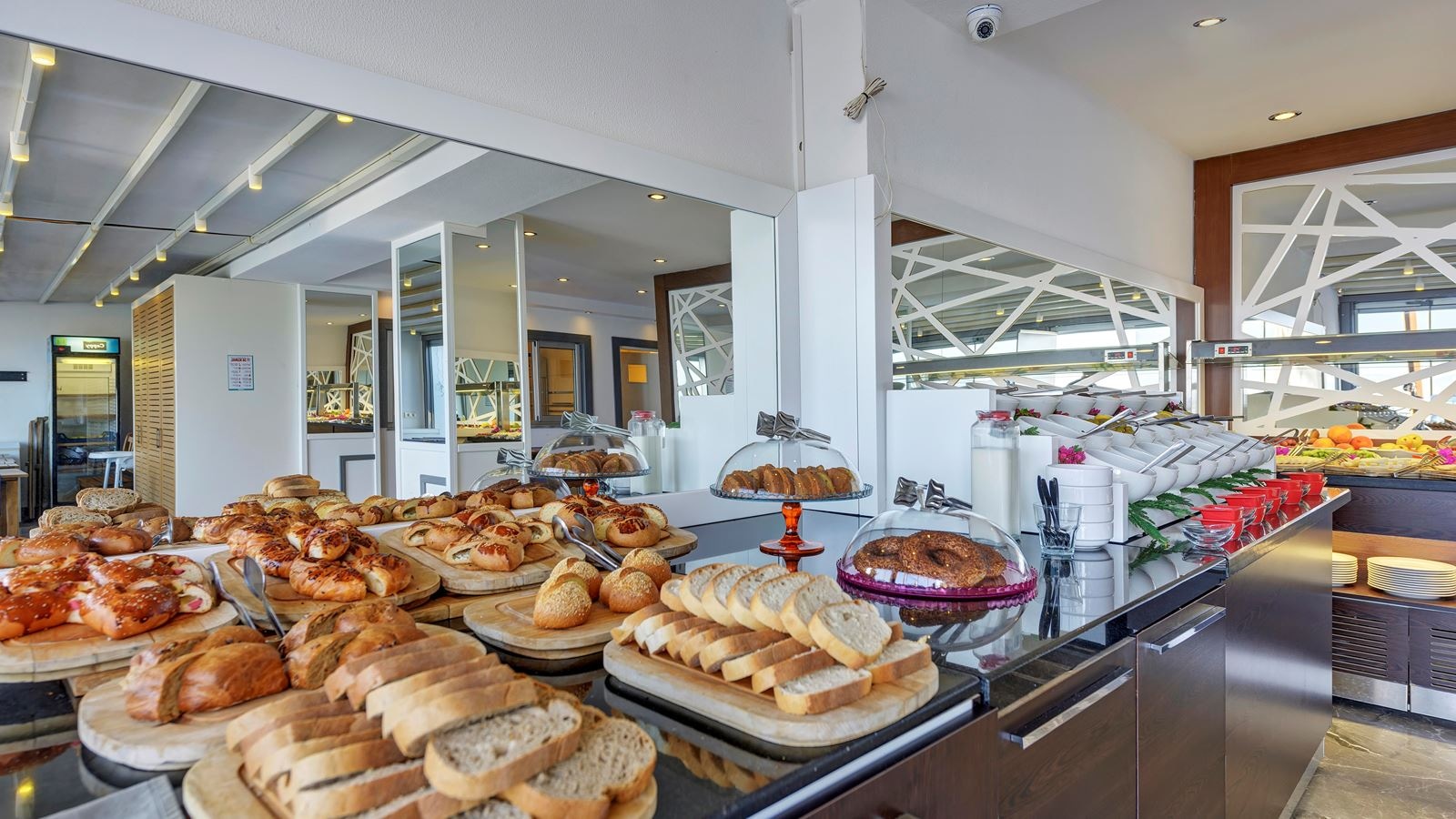 restaurants-sea-view-hotel-restaurant