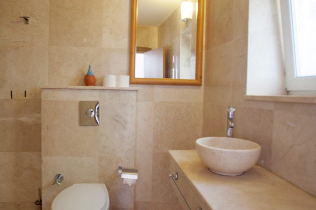 rooms-deluxe-pool-suite