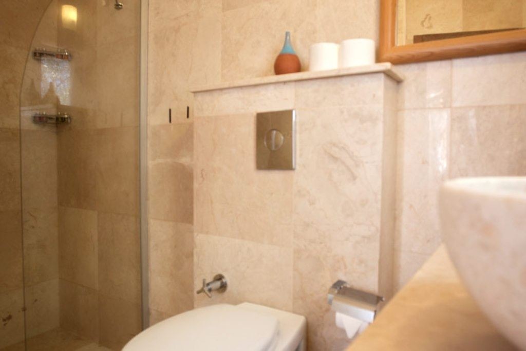 rooms-deluxe-pool-suite