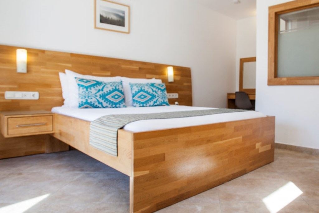 rooms-standard-room-garden-view