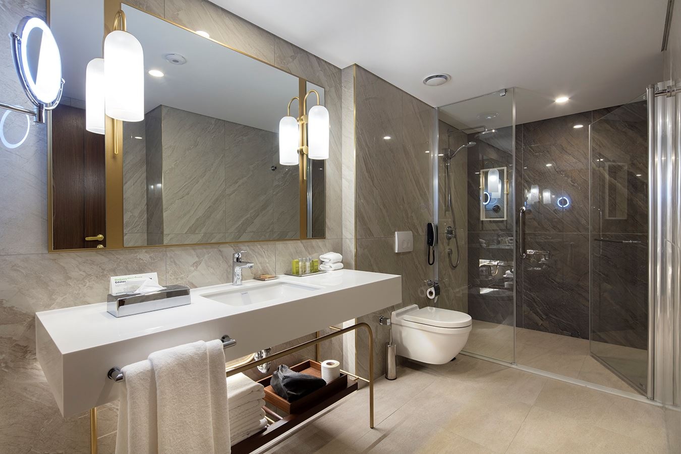 rooms-king-deluxe-room