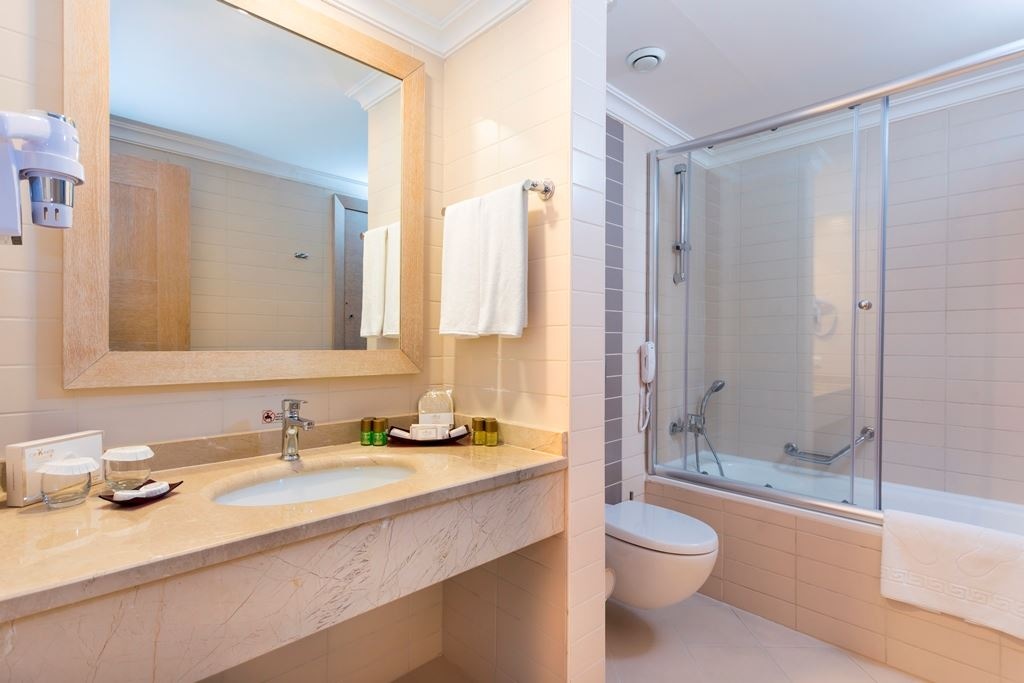 rooms-standard-side-sea-view