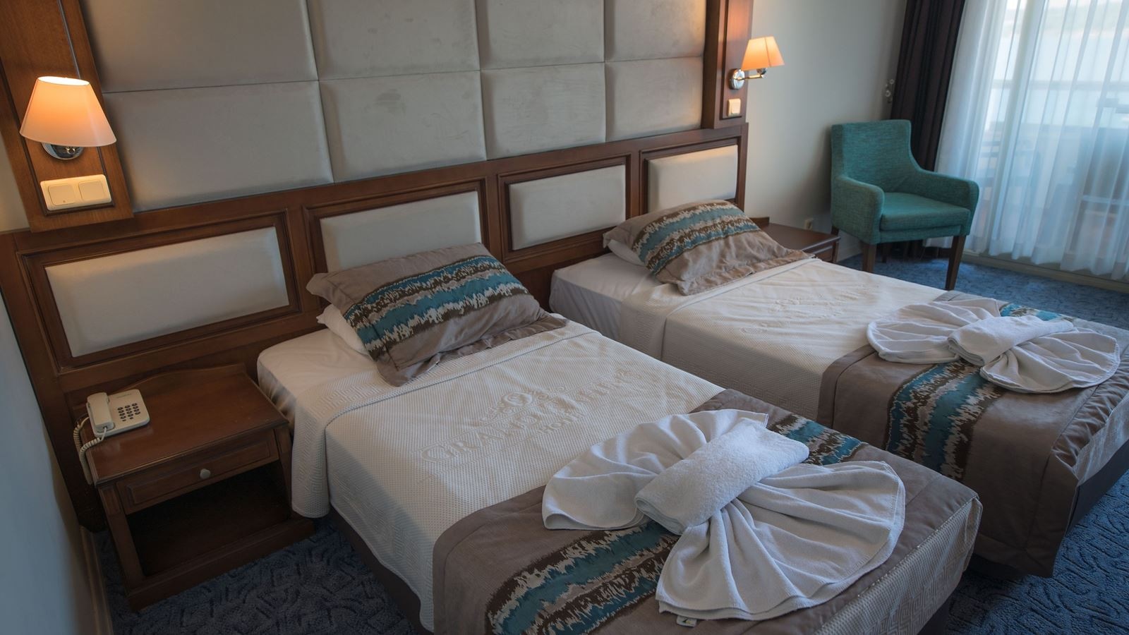 rooms-standard-land-view