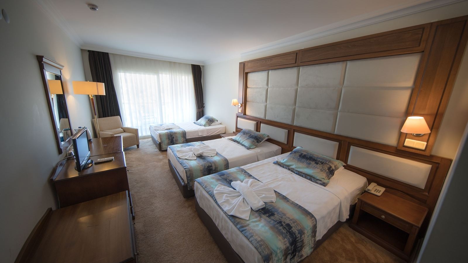 rooms-standard-land-view